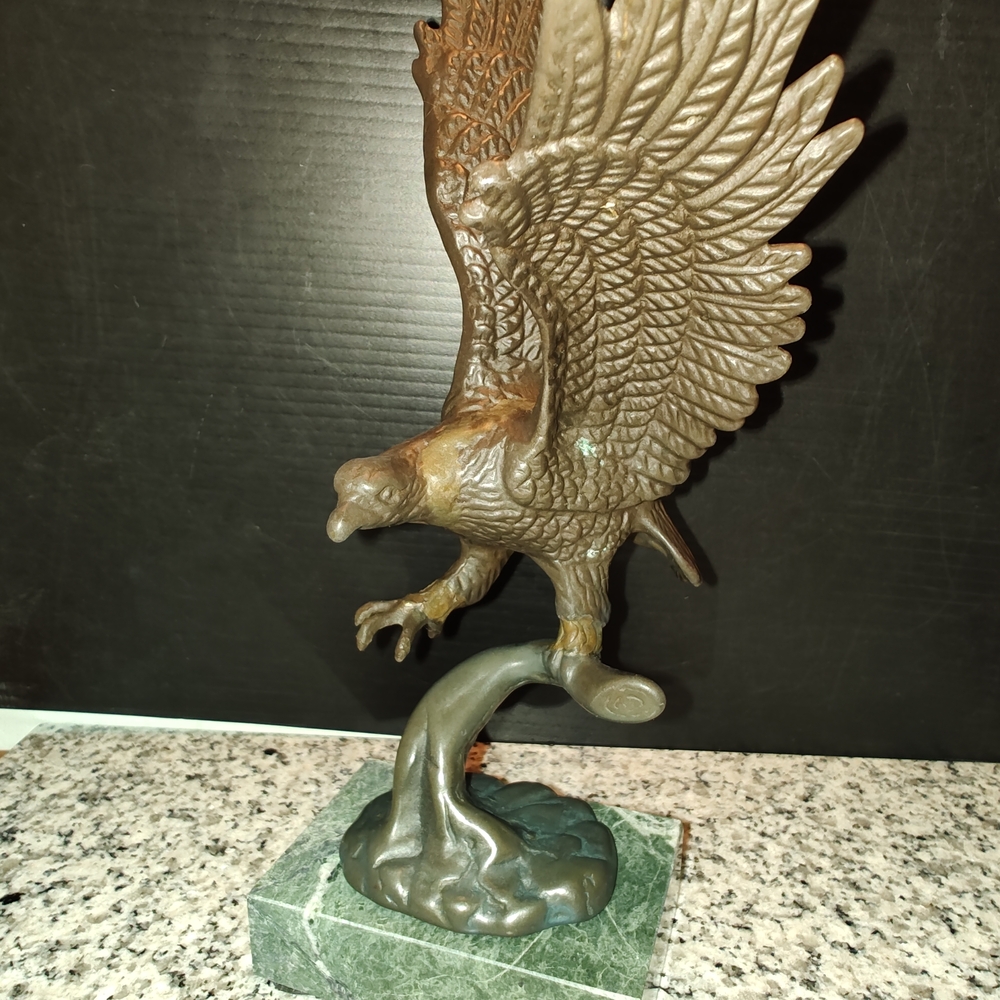 Source Unknown Bronze-Toned Eagle Sculpture - Picture 2 of 12